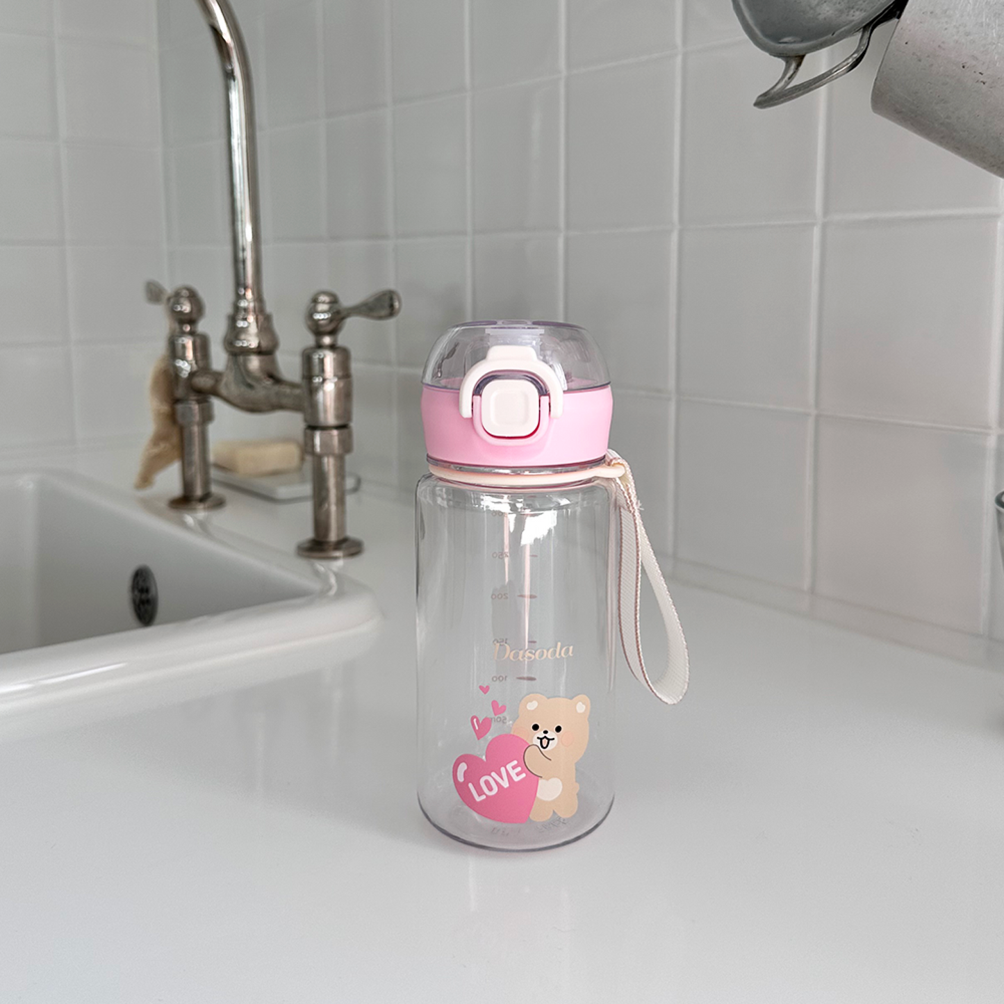 Dasoda Water Bottle with Strap Set - Lovely Pink | 다소다 원터치 트라이탄 유치원물병 어린이 물통 스트랩 세트 허그보틀 400ml, 러블리핑크